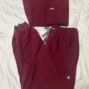 Figs Women's Burgundy Joggers and top. Scrub set